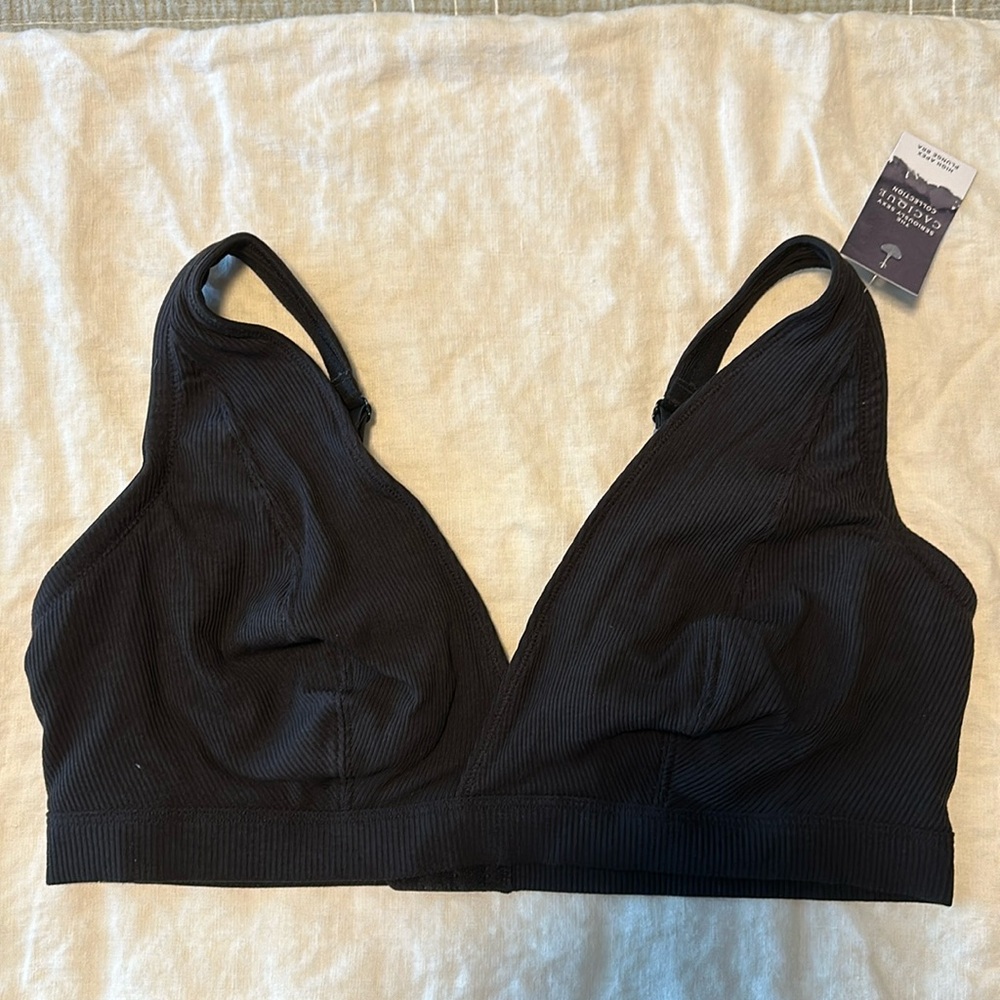 Cacique Wireless Apex Plunge Bra Adjustable straps Black 42DDD